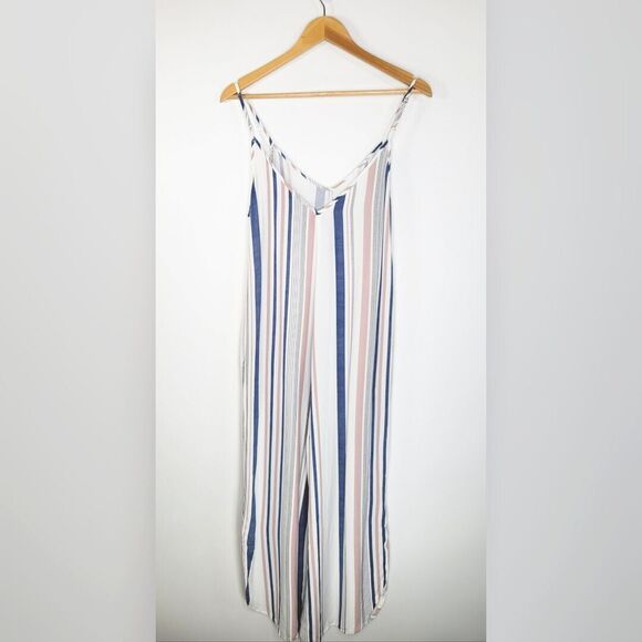EN CREME Relaxed Cropped Striped Jumpsuit Size M Culotte Spaghetti Strap V Neck - Picture 4 of 11